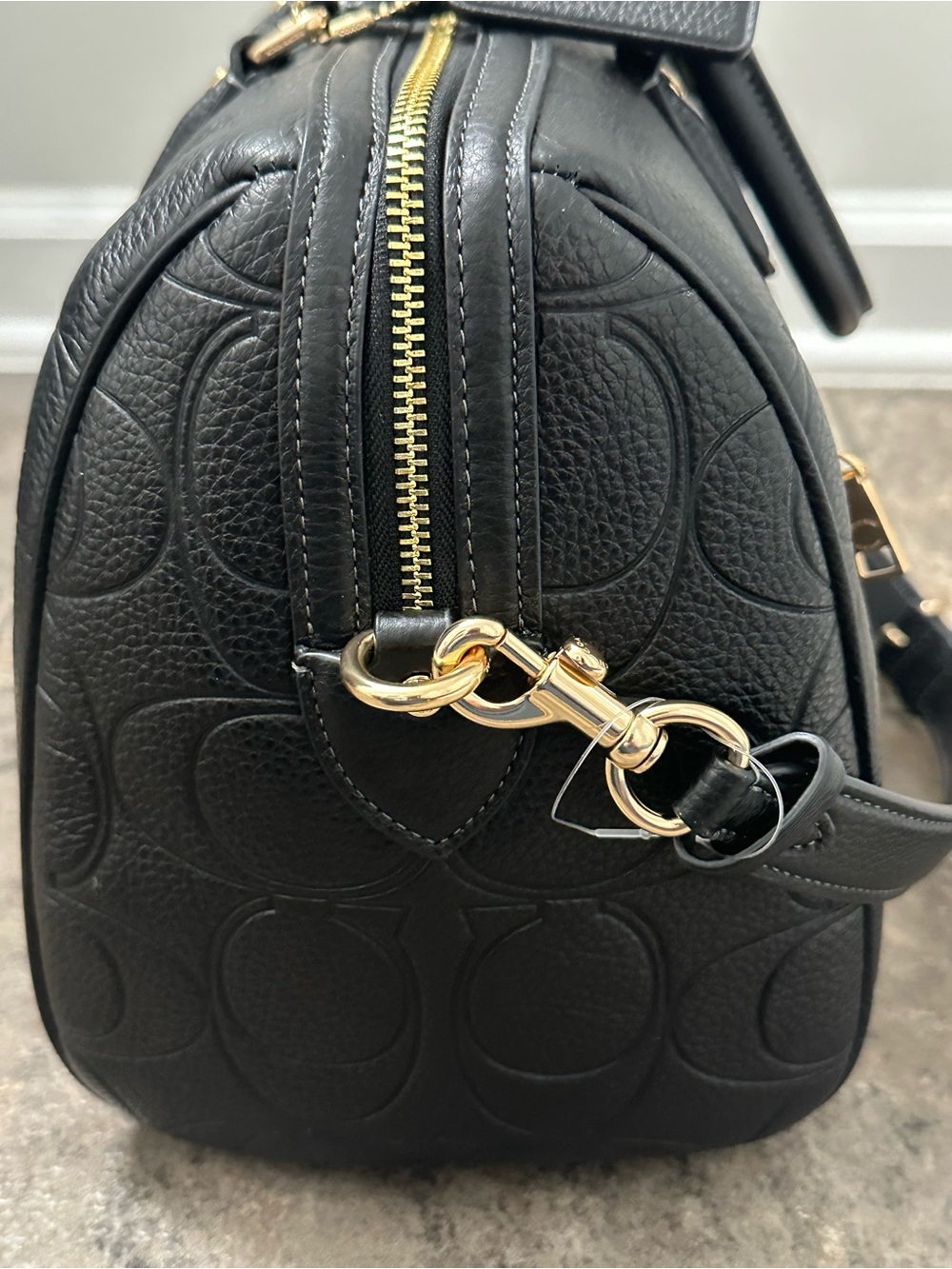 NWT Large Coach Black Embossed Pebbled Leather Satchel with Gold Hardware - Picture 8 of 9